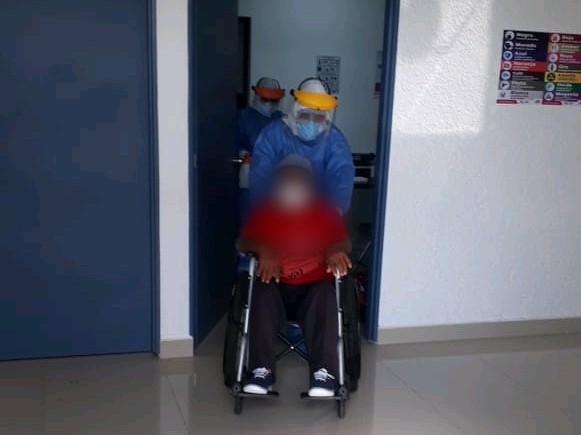 Egresa paciente de COVID-19 en el Hospital General de Zitácuaro