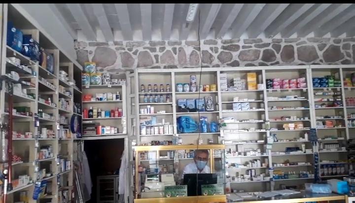 Cierran farmacias en Michoacán por pandemia