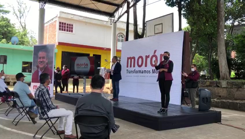 Raúl Morón comparte parte de su informe en Chiquimitio