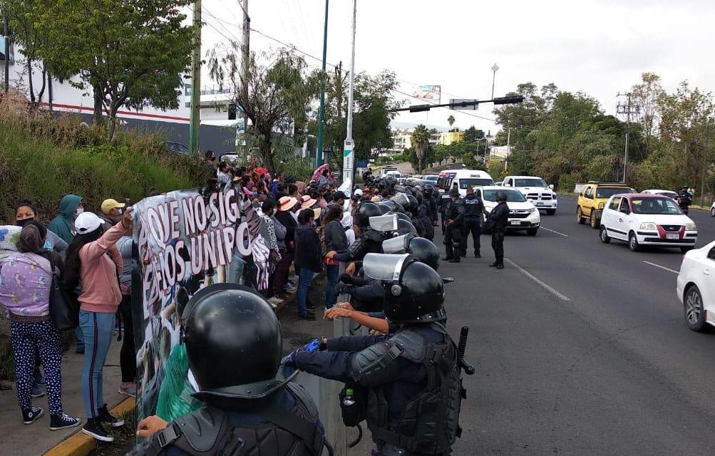Despliega SSP dispositivo de vigilancia ante manifestación, en Morelia