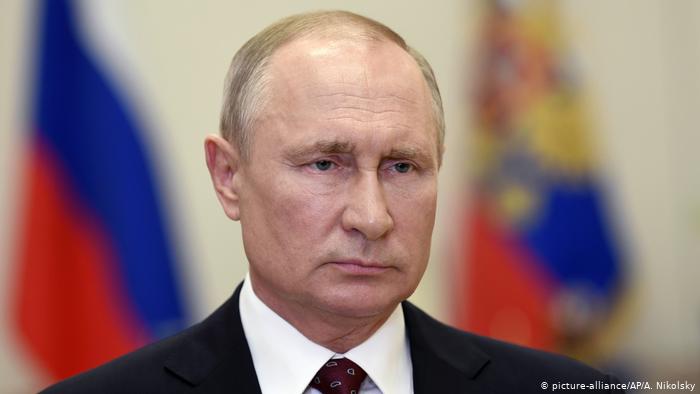 Putin confirma que Rusia ya tiene la primera vacuna