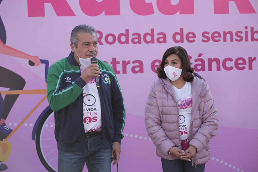 Llama Raúl Morón a la sensibilización contra el cáncer de mama