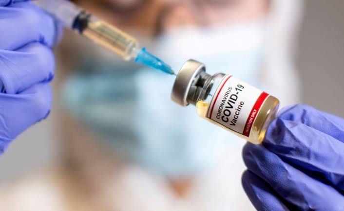 Cámaras empresariales van por aplicación y distribución de vacuna contra covid-19