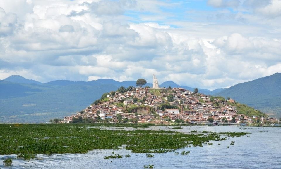 Refuerzan estrategias para mitigar daños al Lago de Pátzcuaro