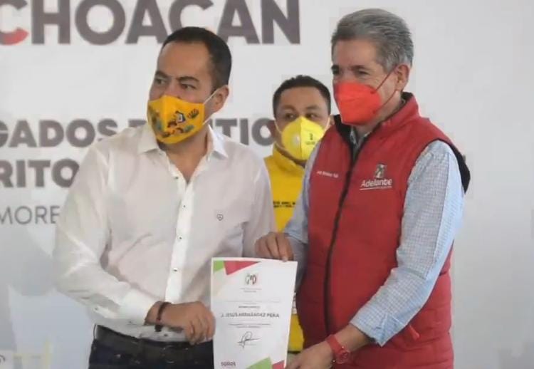 Entrega Equipo por Michoacán, nombramiento a delegados políticos territoriales