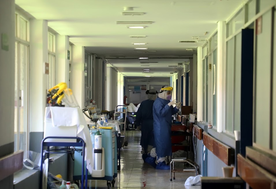 A la baja, áreas COVID-19 de unidades médicas de Lázaro Cárdenas