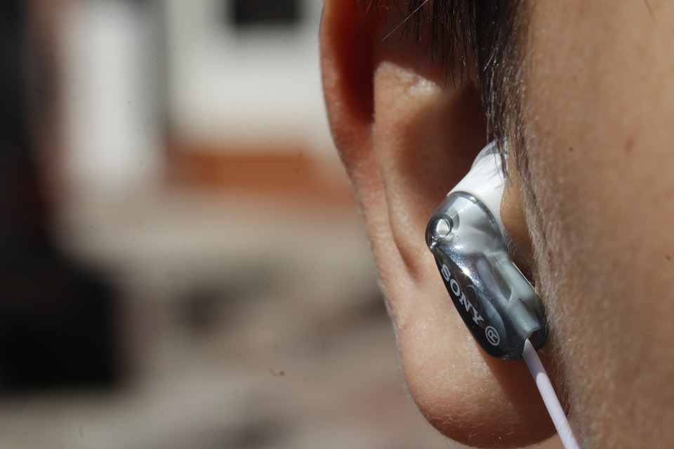 Michoacán brinda atención integral a personas con problemas de audición: SSM