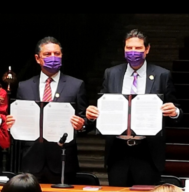 Firma el Ayuntamiento convenio con la Universidad Michoacana a favor de la equidad de género y los derechos de las mujeres.