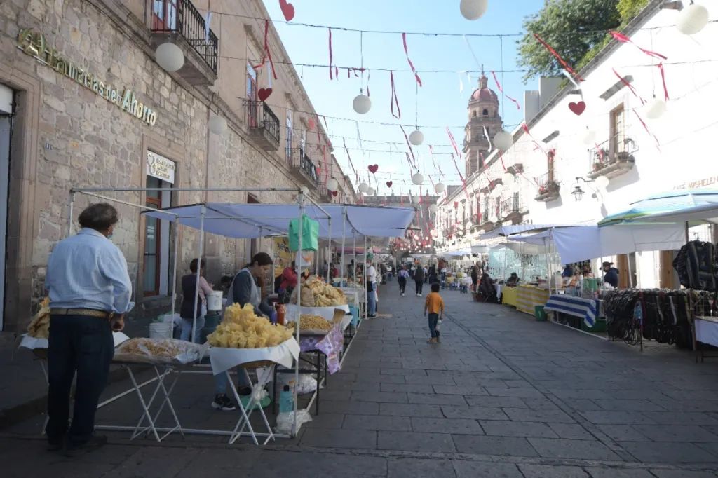 Autoridades municipales otorgan tolerancias a comerciantes para Semana Santa