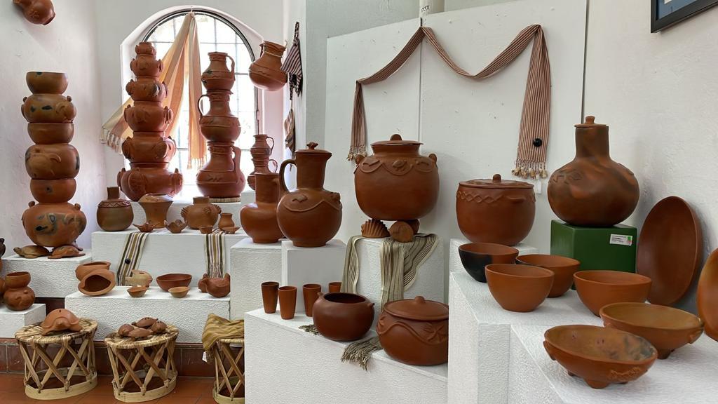 Maruata invita a adquirir artesanía de la Costa Michoacana