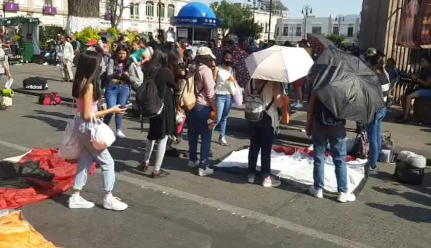 Continúa diálogo con normalistas; asegura que no caerán en chantajes ni presiones