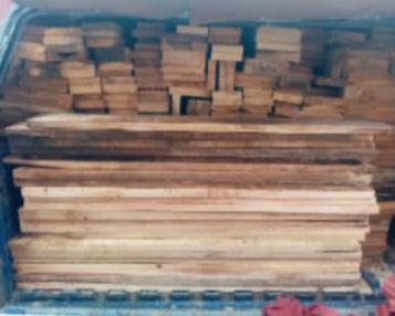 SSP asegura a dos con cargamento de madera presuntamente ilegal, en Tzintzuntzan