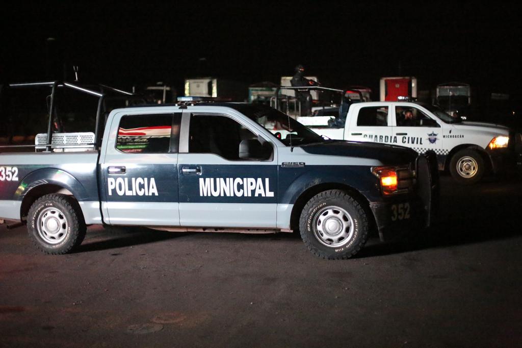 En Blindaje Zamora, Guardia Civil y Policía Municipal aseguran a implicado en el delito de homicidio; portaba un cuerpo desmembrado