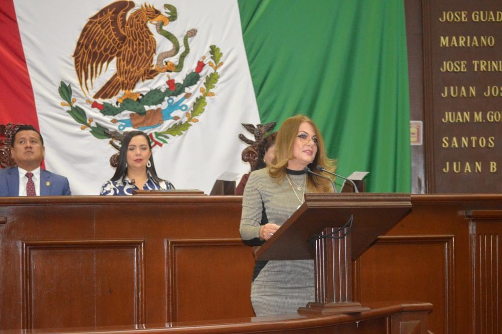 Seguiremos legislando por las familias michoacanas: Dip. Luz García