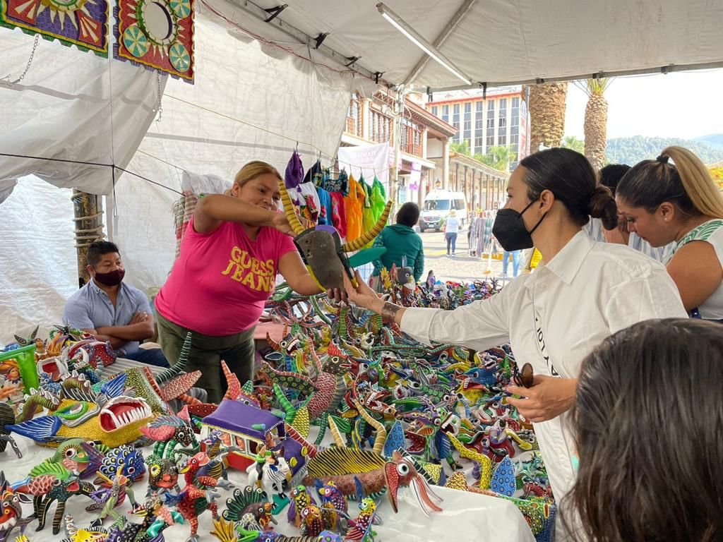 Más mercados para artesanía michoacana