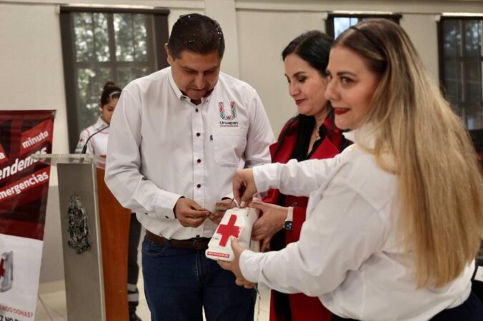 Piden Nacho Campos y Yadira Ramírez apoyar colecta de Cruz Roja