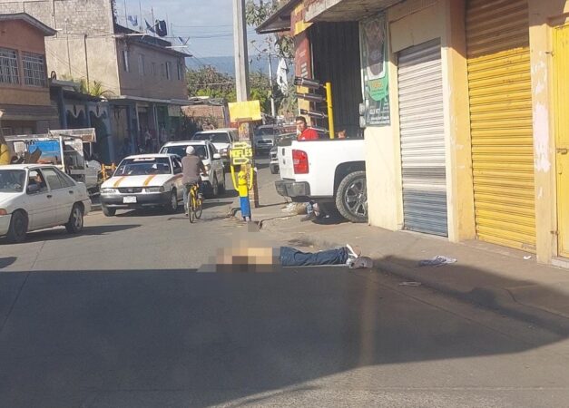Matan a balazos a un hombre en el camino Viejo a Tejerías en Uruapan