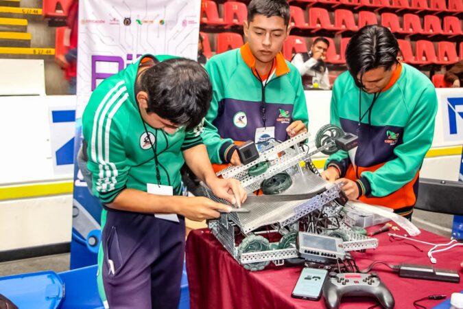 Vienen los robóticos; estudiantes de 6 países competirán en Michoacán