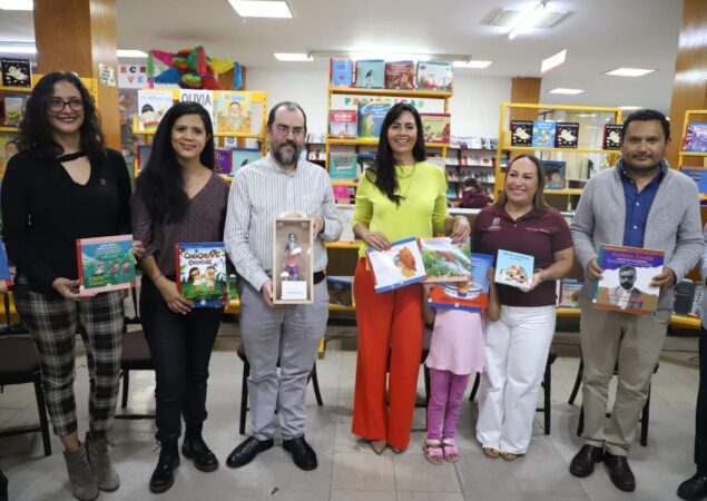 SEE y SEP llevan material bilingüe a 89 bibliotecas de Michoacán