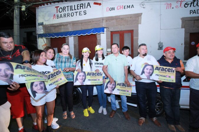 Con gran entusiasmo, transportistas de Quiroga “Excelencia” brindan respaldo a Araceli Saucedo