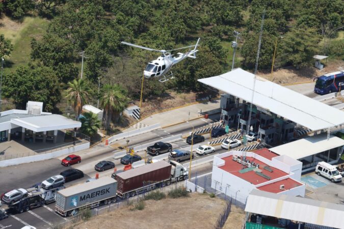 Con dos helicópteros se cuida a turistas en la Siglo XXI
