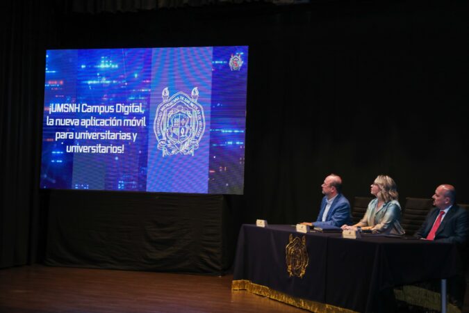 Entra en operaciones APP creada por Santander y UMSNH; aspiramos a que la Universidad sea una institución moderna y digital