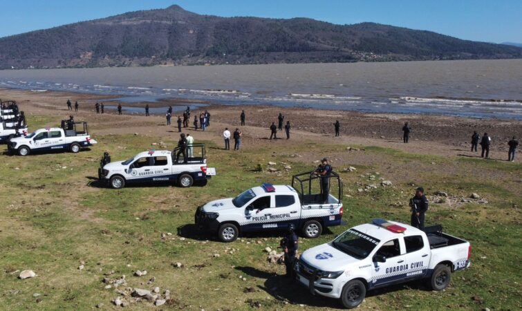 Operativos evitan “huachicol” de 600 mil litros de agua al día en lago de Pátzcuaro