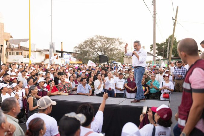 “Voto masivo por Morena”, proclama Morón desde Lázaro Cárdenas