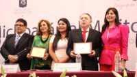 Otorga 75 Legislatura Medalla Michoacán al Mérito Docente 2024, a maestra de educación especial y a la Preparatoria Taximaroa 