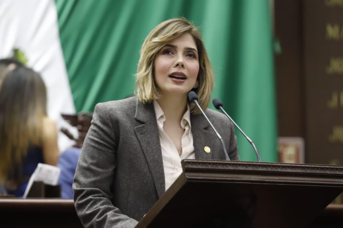 A propuesta de Brissa Arroyo, autorizan diputadas y diputados, instalación de un “Frascotón” en las instalaciones del Congreso del Estado