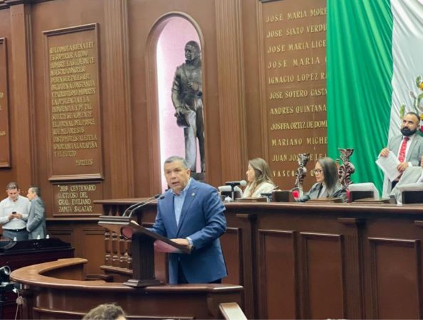 Barragán presenta iniciativa para compensar a quienes pierdan su vehículo por hechos violentos