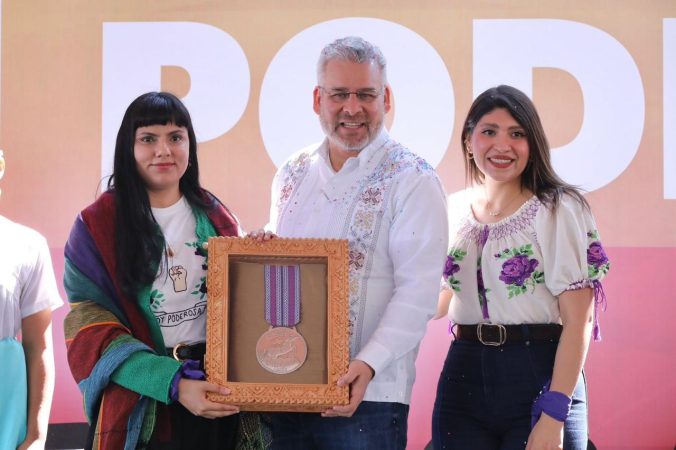 Mujeres conducen el rumbo de Michoacán y de México: Bedolla entrega la Presea Eréndira 2026