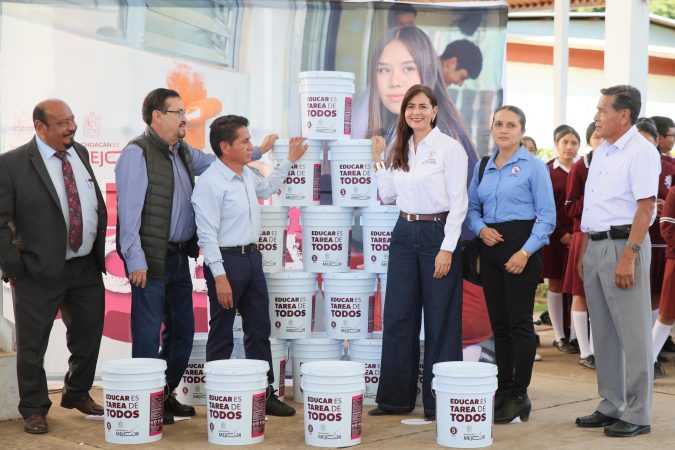 Pinto mi Escuela llega a todas las regiones: Gabriela Molina