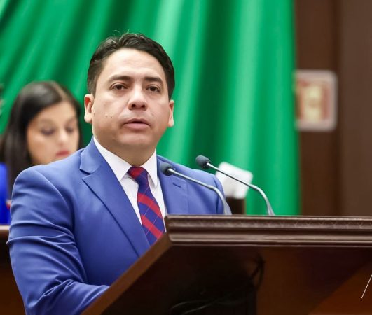 Iván Vera propone crear Comisión de Integración Familiar en ayuntamientos y SDIF para fortalecer el tejido social en Michoacán
