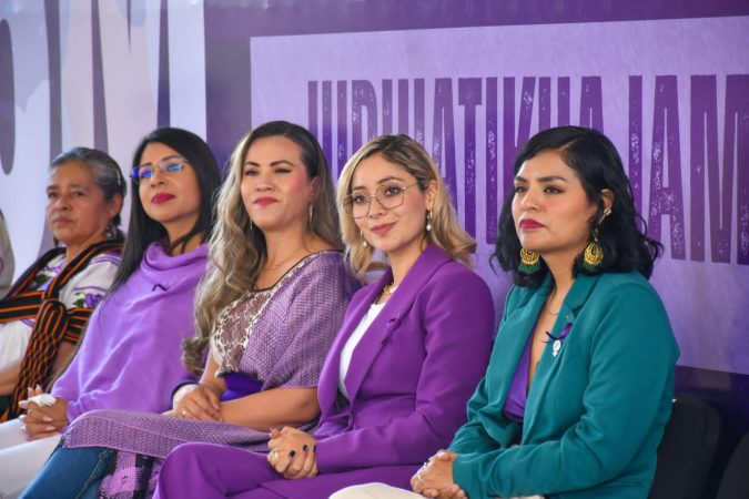 Andrea Rodríguez alza la voz por las mujeres de Pátzcuaro