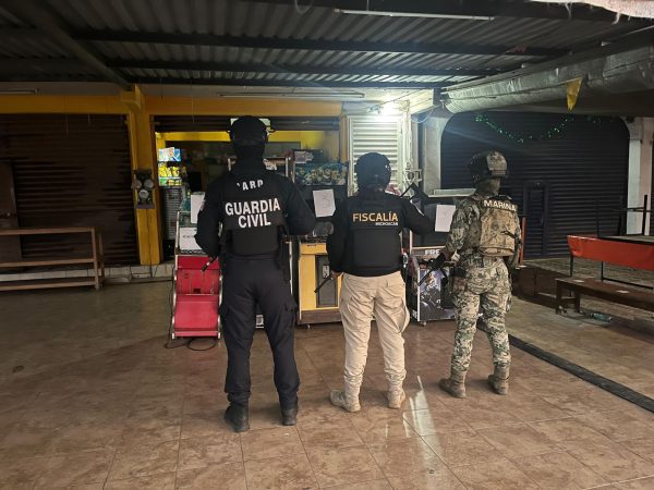 En operativo interinstitucional aseguran 98 máquinas tragamonedas en Lázaro Cárdenas