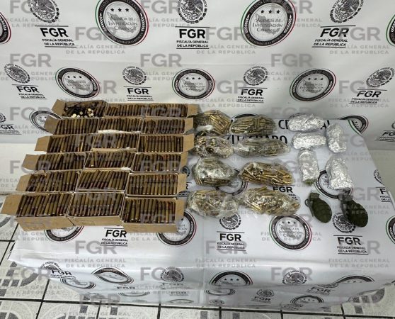 FGR Y SSPC aseguran granadas de fragmentación y cartuchos en autobús de pasajeros