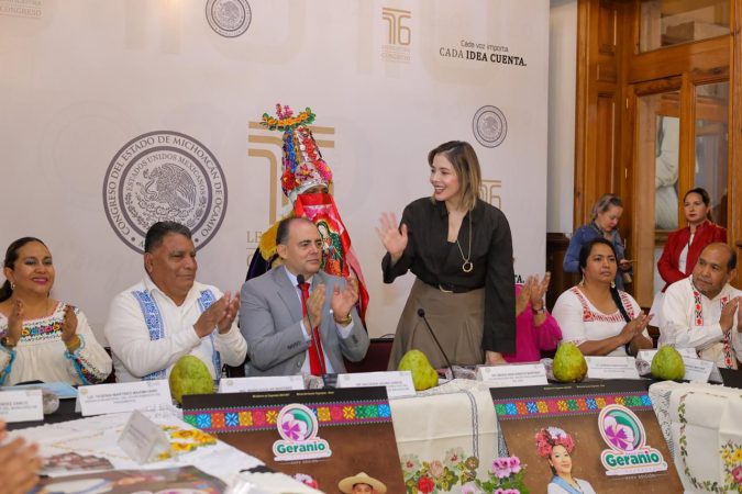Reconoce Brissa Arroyo vocación productiva de Tingambato