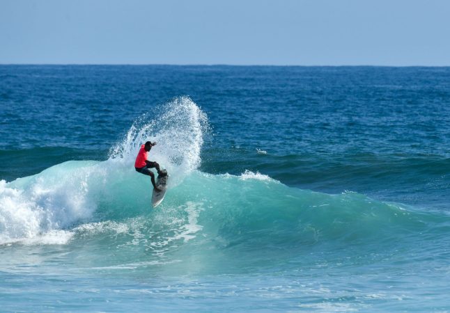 Michoacán invita a refrescarse en sus más de 400 balnearios y playas