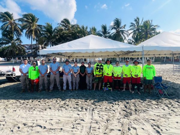 En marcha operativo preventivo de PC en playas de Michoacán por Semana Santa