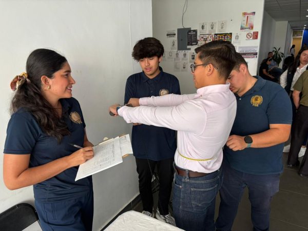 Promueve Carlos Torres Piña jornada de salud y prevención en la Fiscalía Regional de Zitácuaro