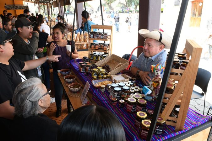 “Michoacán en Los Pinos” deja derrama superior a 1.7 mdp a productores: Sedeco