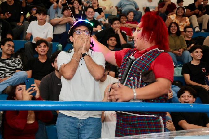 Frente a riesgos digitales, FGE lleva prevención directa a jóvenes con foro “Desconék-tate, Reconék-tate” en Lázaro Cárdenas