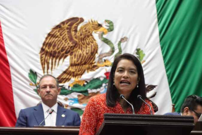 Propone diputada Erendira Isauro fortalecer apoyo municipal al sector artesanal en Michoacán