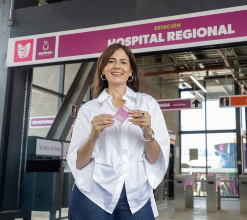 Teleférico fortalece a todo el sistema educativo: Gabriela Molina