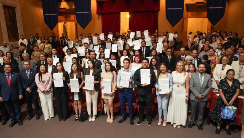 UMSNH brilla por la excelencia académica de nicolaitas reconocidos por el Ceneval