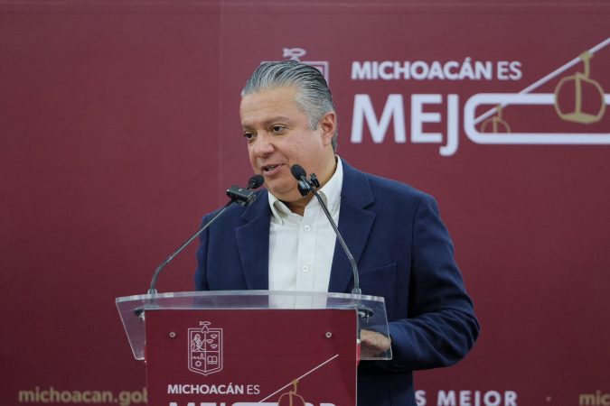 El 70 % de la población paga el refrendo vehicular en línea: Luis Navarro