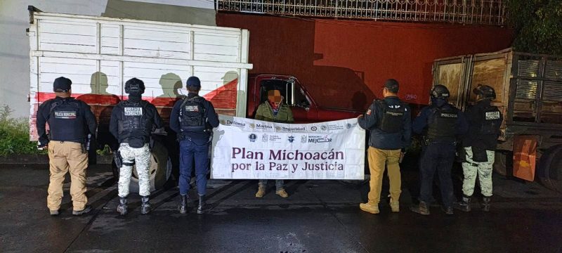 Crónica| Detención por presunta tala ilegal detona retención de vehículos en comunidad de Capacuaro