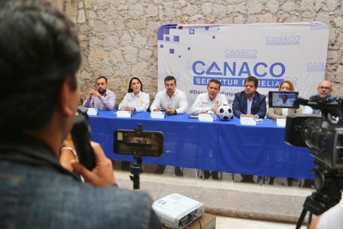 Buscan conectividad aérea con LC; Aerus es la opción: Monroy