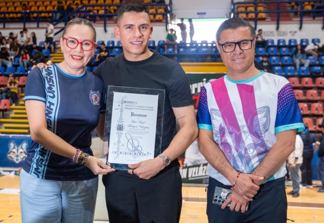 Todo en la vida se puede lograr; lo único que te puede detener eres tú mismo: Luis Ángel Malagón a jóvenes nicolaitas